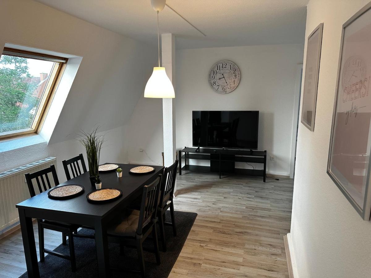 A&V Apartments Schoene Dachgeschoss Wohnung Apt Sterne เกลเซนเคียร์เคน ภายนอก รูปภาพ