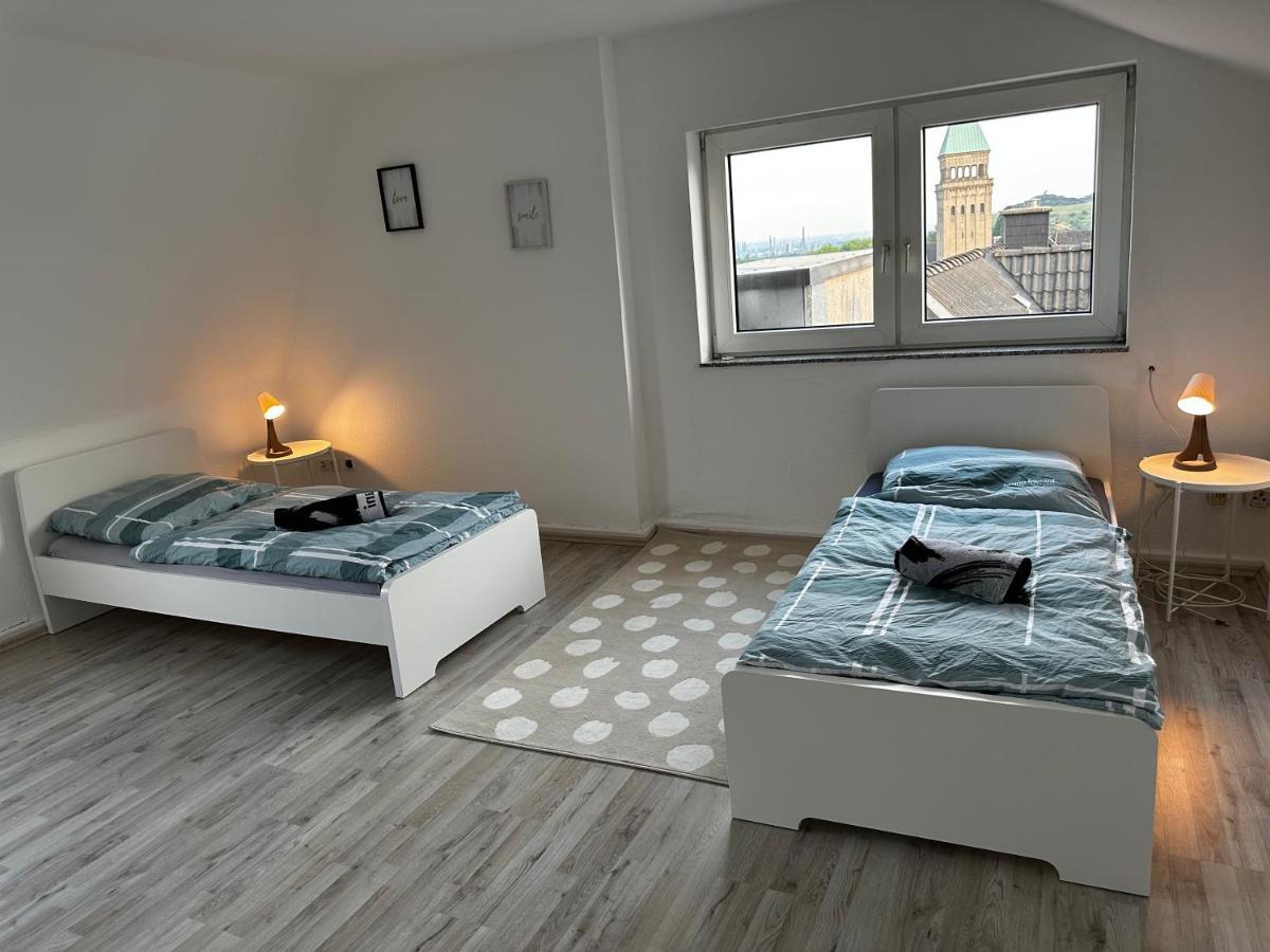 A&V Apartments Schoene Dachgeschoss Wohnung Apt Sterne เกลเซนเคียร์เคน ภายนอก รูปภาพ